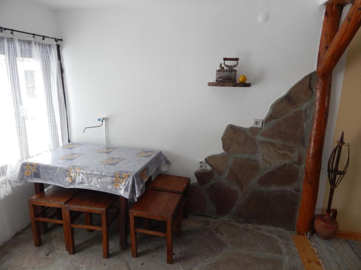 Etno Kuca Nikolov Villa ดิมิโตรฟกราด ภายนอก รูปภาพ